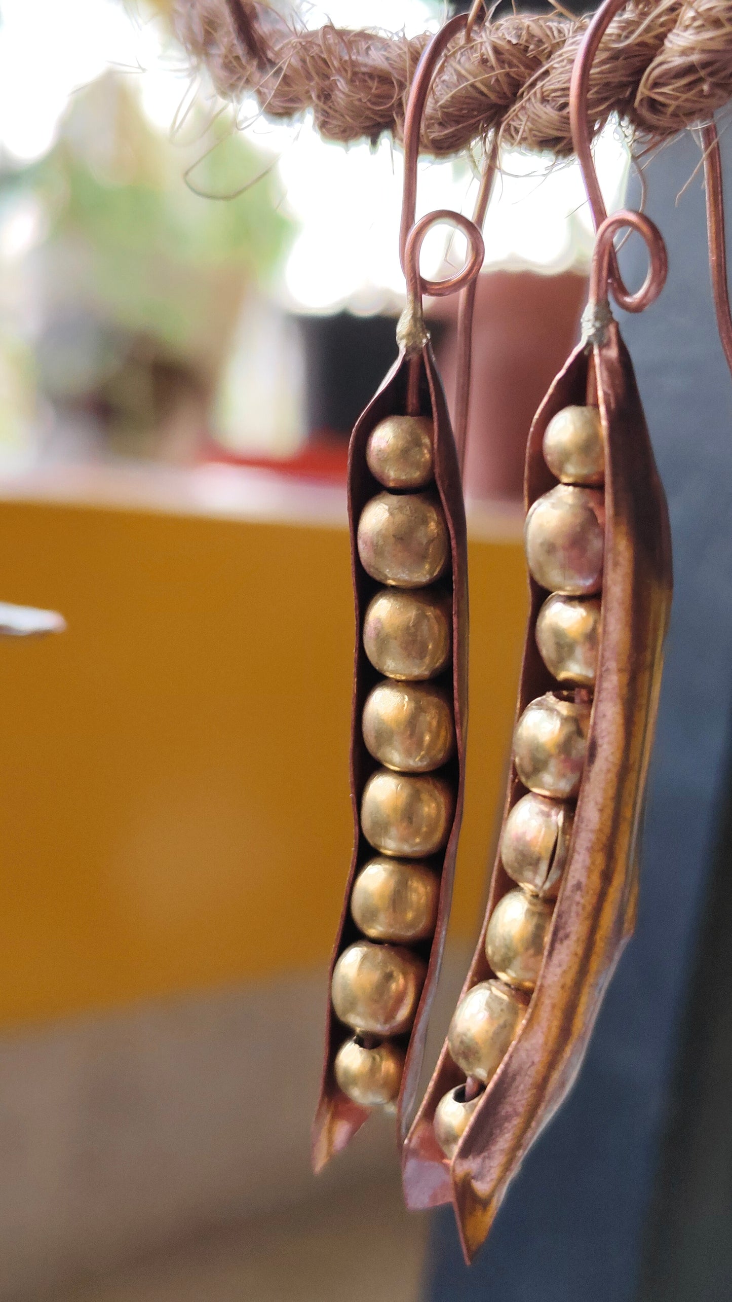 Pea earring