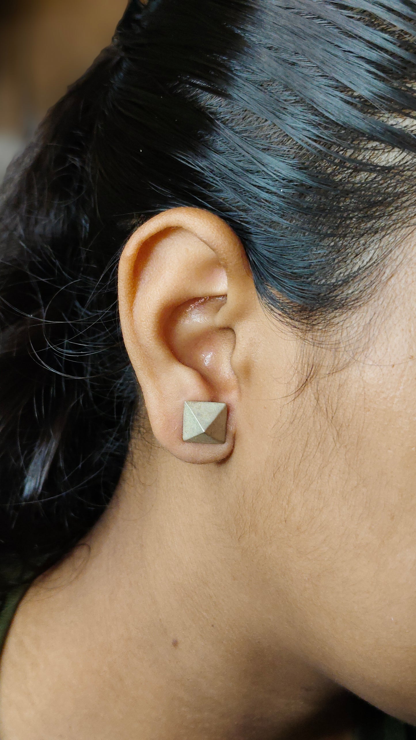 Pyramid studs