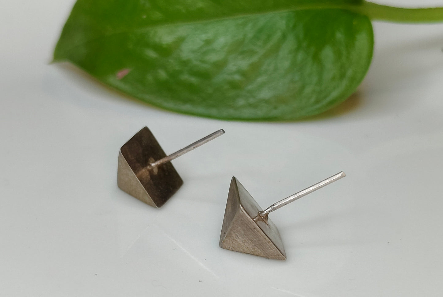 Pyramid studs
