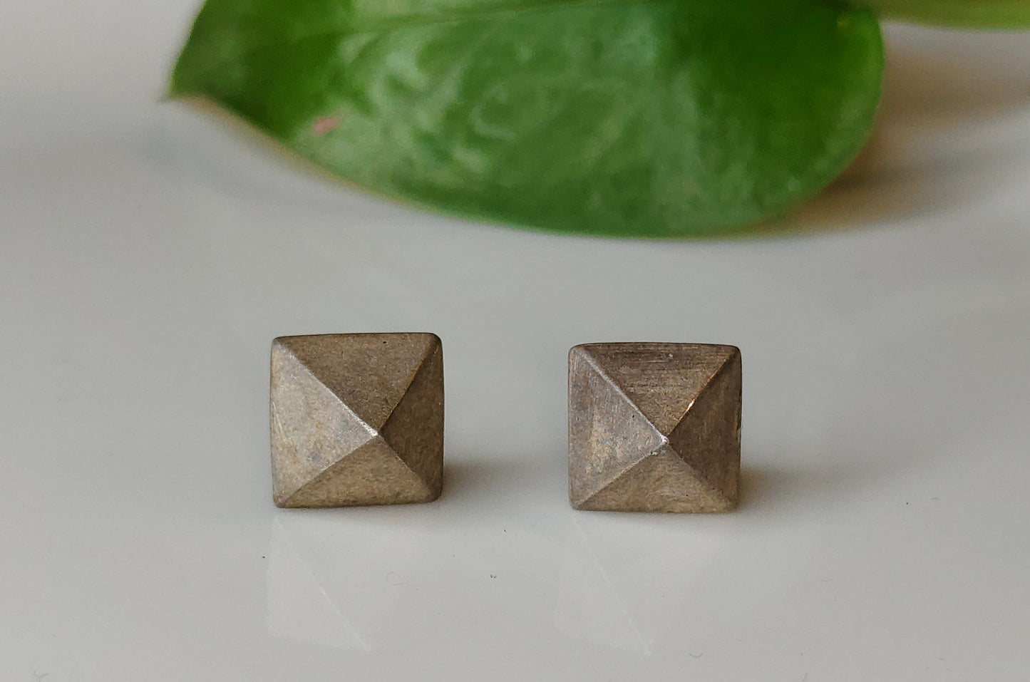 Pyramid studs