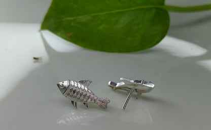 Fish studs
