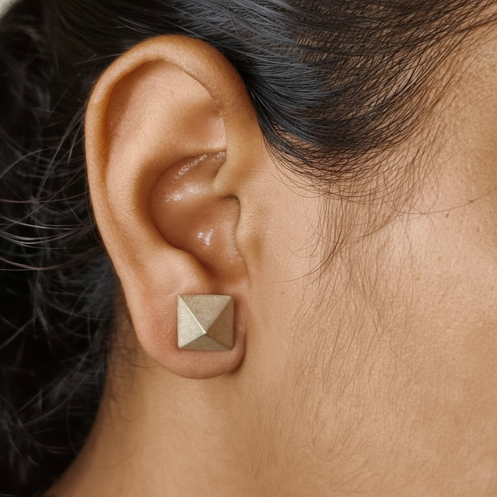 Pyramid studs