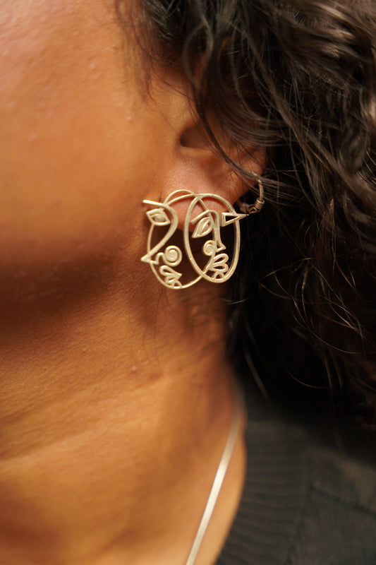 Tomar Ghore Baas Kore Kaara