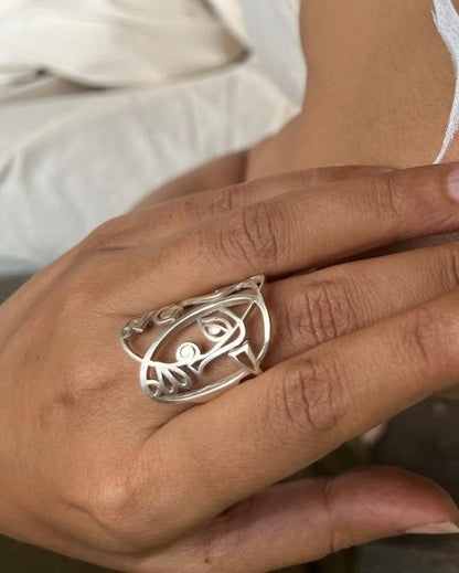 Tomar Ghore Baas Kore Kaara