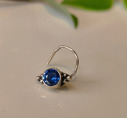 Sapphire Grace Nose pin