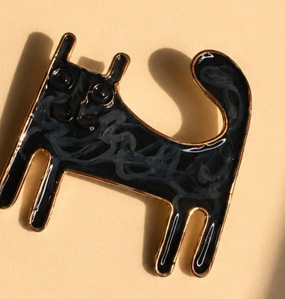 Meenakari cat brooch