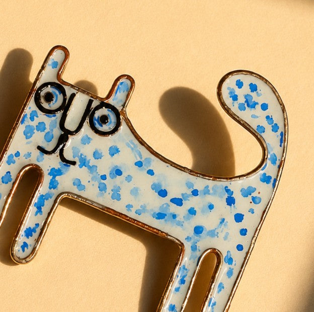 Meenakari cat brooch