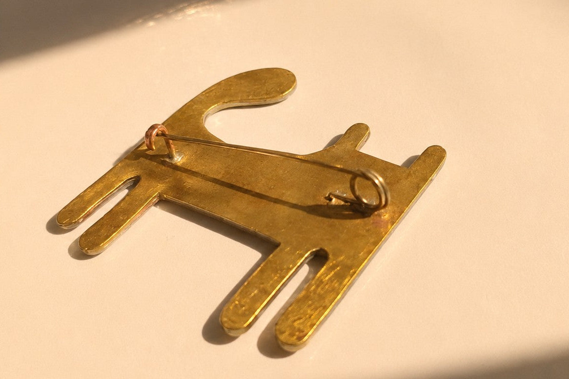 Meenakari cat brooch