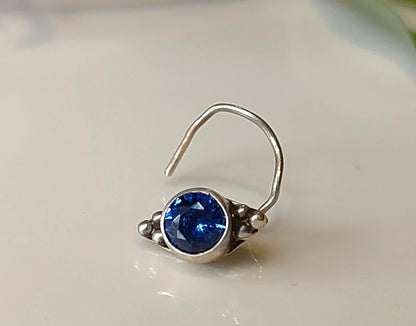Sapphire Grace Nose pin