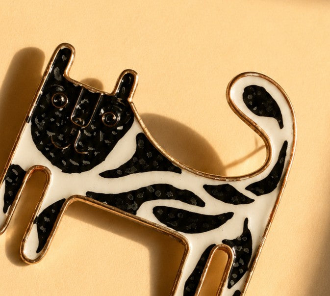 Meenakari cat brooch