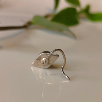Emerald Grace Nose pin