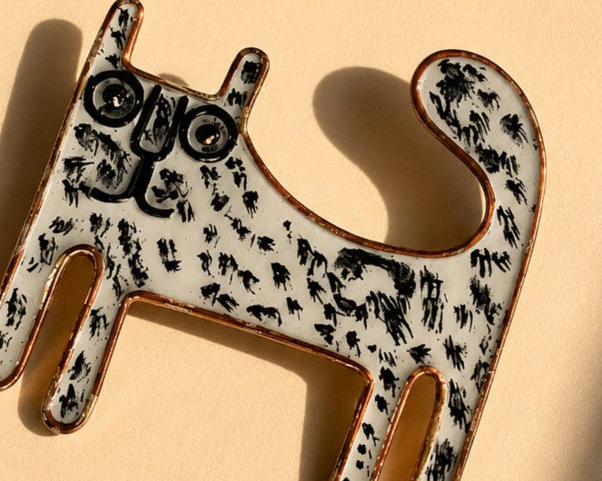 Meenakari cat brooch