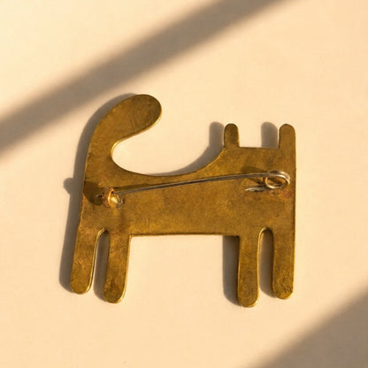 Meenakari cat brooch