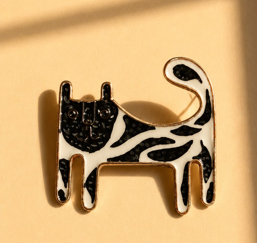 Meenakari cat brooch