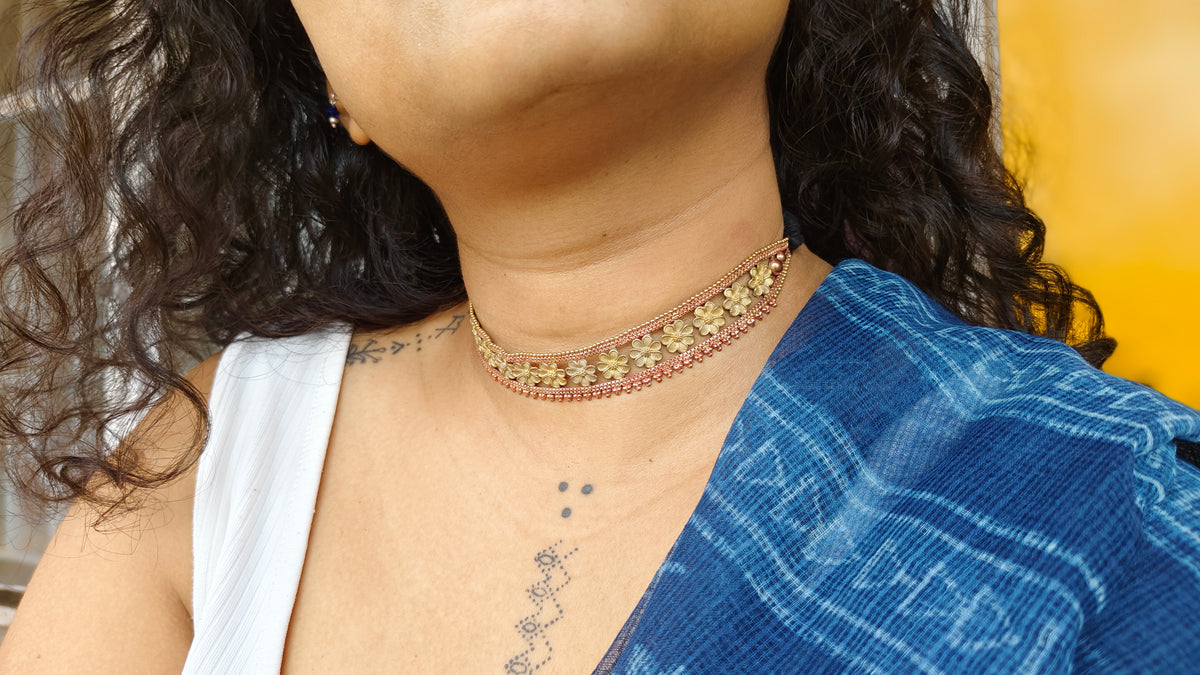 Gulmohar Choker